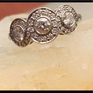 $5300 Tiffany & Co Platinum 3 Stone Circlet Ring